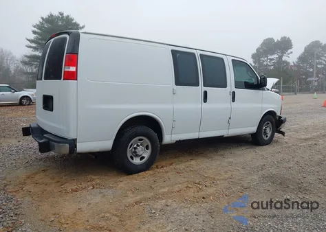 2018 Chevrolet Express 2500 Work Van from USA, damaged, VIN 1GCWGAFG5J1904759